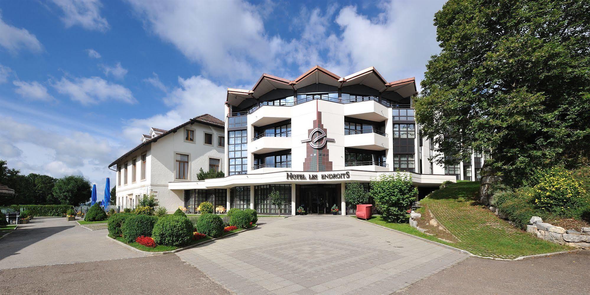 Grand Hotel Les Endroits La Chaux De Fonds Esterno foto